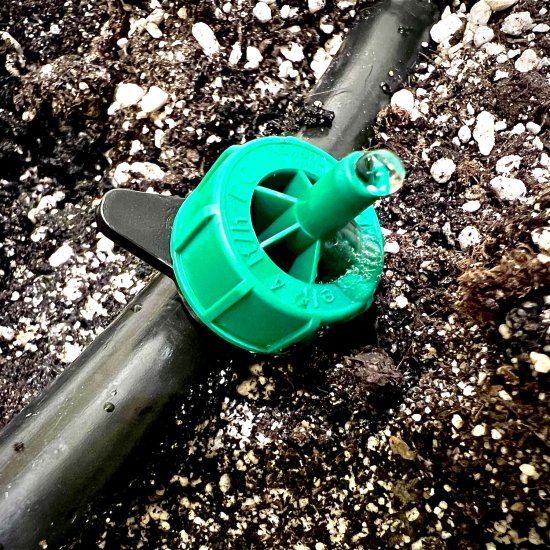 Капельница нерегулируемая компенсированная разборная BOUTTE 4 л/ч 50 шт.