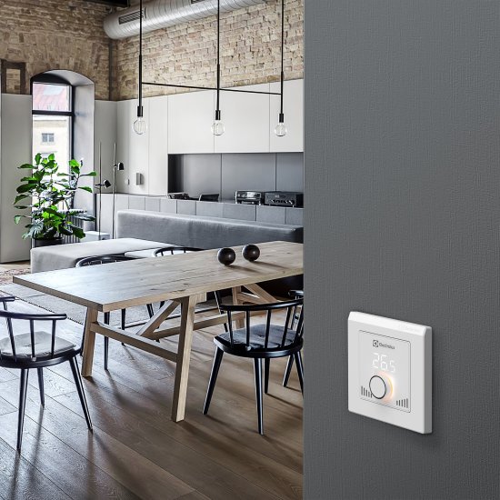 Терморегулятор для теплого пола Electrolux Thermotronic Smart ETS-16W электронный цвет белый и черный
