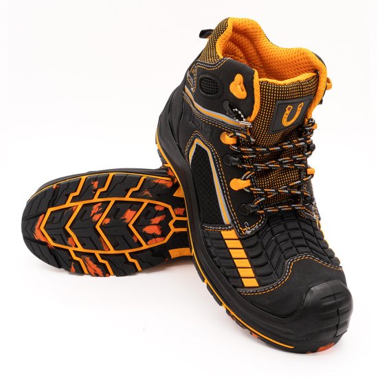 Ботинки кожаные с перфорацией и защитным подноском и стелькой размер 45 черные Мистраль TR4-CK (138924)