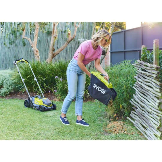 Газонокосилка Ryobi ONE+ RLM18X33B-40