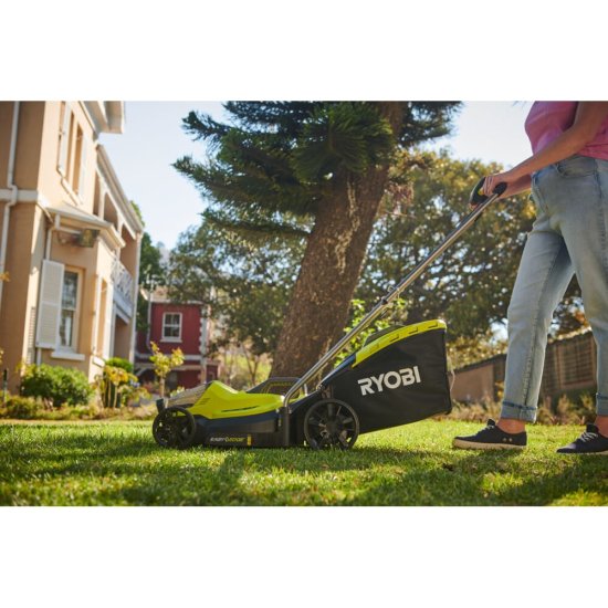 Газонокосилка Ryobi ONE+ RLM18X33B-40