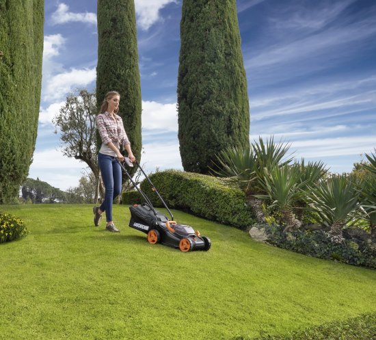 Газонокосилка аккумуляторная Worx WP770E 40 В 34 см 2x2.5 Ач АКБ и ЗУ входит в комплект