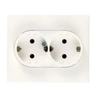 Розетка Legrand Suno встраиваемая белая со шторками (721126)