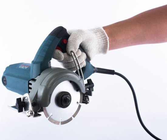 Пила циркулярная сетевая Alteco MC 1400-110, 1400 Вт, 110 мм