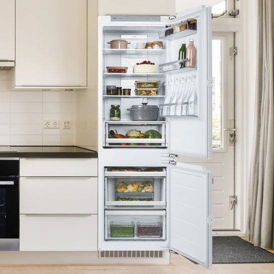 Холодильник двухкамерный Haier BCF3261WRU 55.8x177.2x54.5 см цвет белый