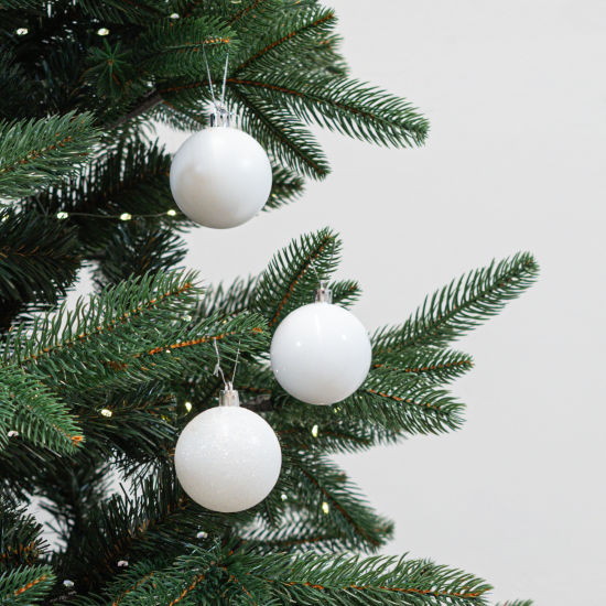 Набор елочных шаров KREAFORTA ø6 см белый 18 шт.
