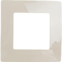 Рамка Legrand Etika