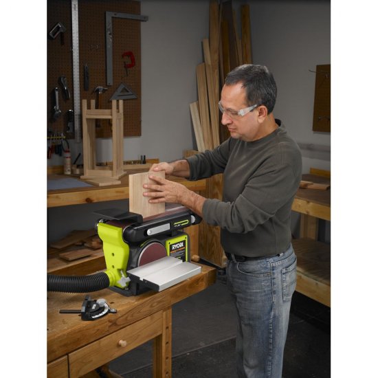 Шлифовальный станок Ryobi RBDS4601G