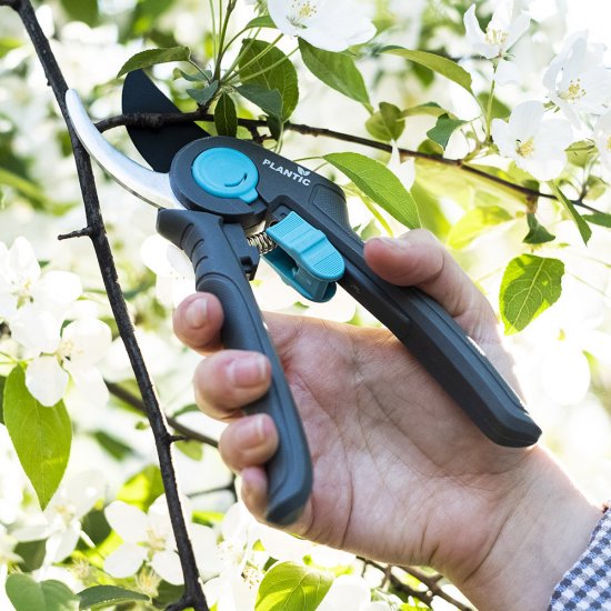 Секатор плоскостной Plantic Light (25264-01)