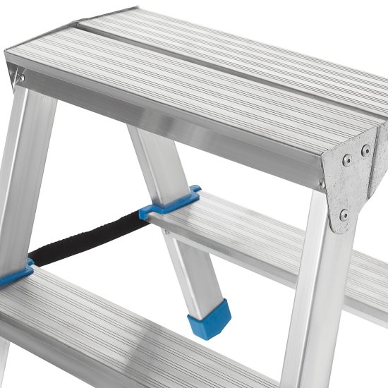 Стремянка алюминиевая двухсторонняя Ladderbel STR2-AL-2 2 ступени, максимальная нагрузка 150 кг