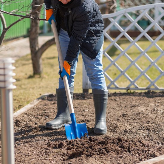 Лопата штыковая Павловская Заря стальная усиленная садовая с деревянным черенком 1200 мм (155653)