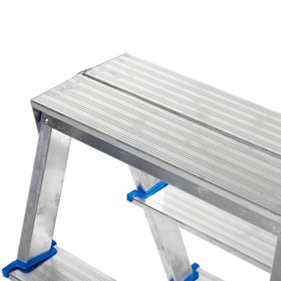 Стремянка алюминиевая двухсторонняя Ladderbel STR2-AL-4 4 ступени, максимальная нагрузка 150 кг