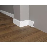 Ударопрочный влагостойкий напольный плинтус под покраску Decor-Dizayn DD005