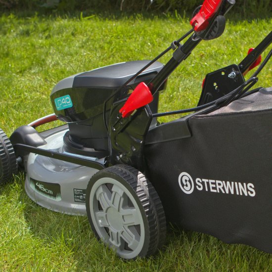 Газонокосилка аккумуляторная бесщеточная самоходная Sterwins UP 40 В 46 см 1x5 Ач АКБ и ЗУ входит в комплект