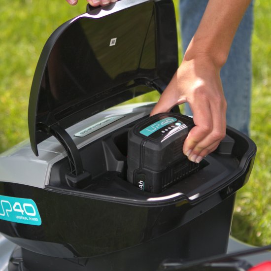 Газонокосилка аккумуляторная бесщеточная самоходная Sterwins UP 40 В 46 см 1x5 Ач АКБ и ЗУ входит в комплект