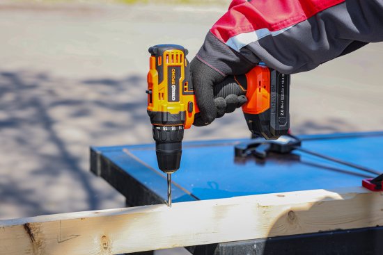 Дрель-шуруповерт аккумуляторная Спец Промо БДА-18-П, 18 В Li-ion 2x2 Ач