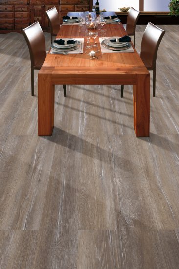 Ламинат «Дуб Салерно» водостойкость 48 часов 33 класс толщина 8 мм с фаской 2.03 м²