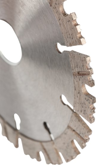 Диск алмазный по бетону и кирпичу Rage Furious 600128 турбо-сегментный 125x22.2x2.2 мм