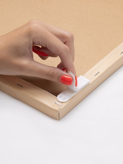 Застежки самоклеящиеся для картин средние 4 шт.