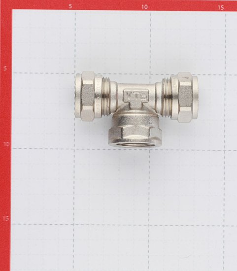 Тройник VALTEC (VTm.332.N.200520) 20 обж(ц) х 3/4 ВР(г) х 20 обж(ц)