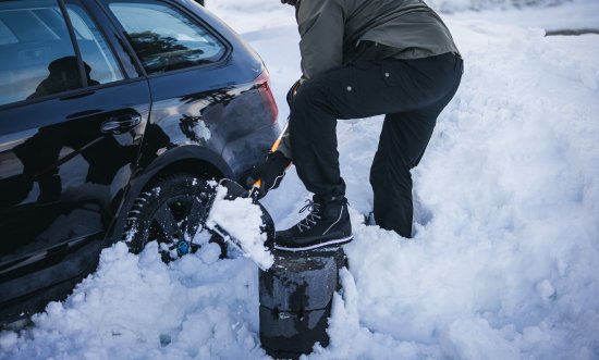 Лопата для уборки снега Plantic Auto 98.5 см полипропилен с черенком