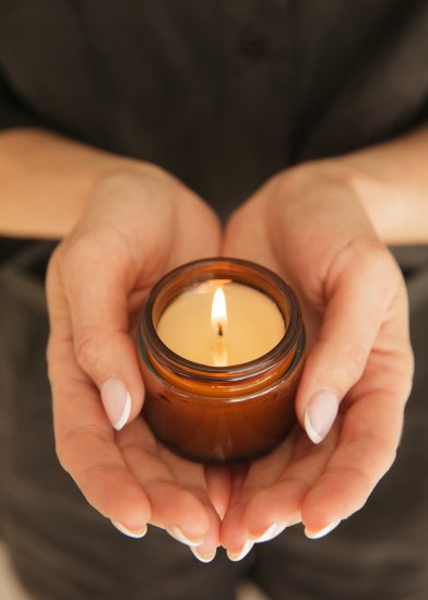 Свеча ароматизированная в стеклянной банке Stella Fragrance Lavender Basil коричневая 90 г