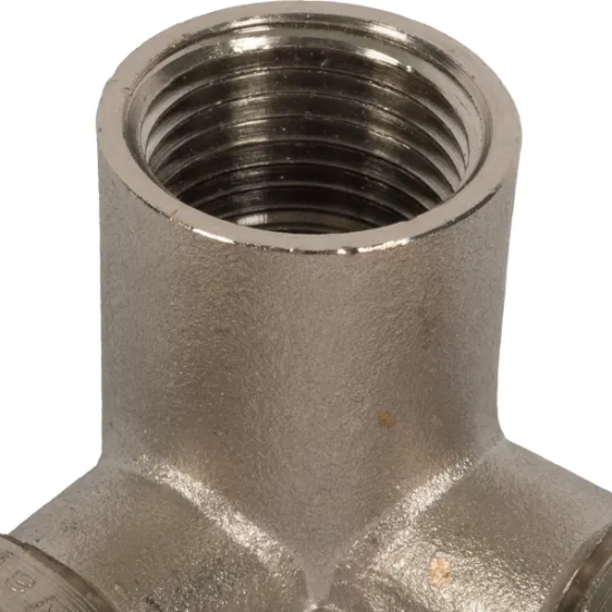 Водорозетка проходная Valtec 1/2