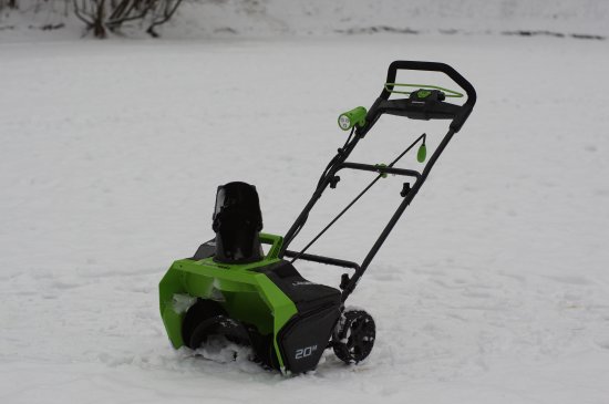 Снегоуборщик аккумуляторный GREENWORKS Бесщёточный GD40ST 51 см 40 В 1x4 Ач АКБ и ЗУ в комплекте