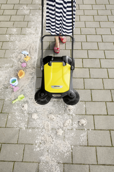 Подметальная машина механическая Karcher S 4 Twin