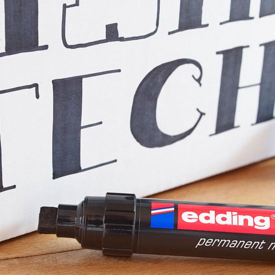 Маркер перманентный Edding 390 красный грифель 4-12 мм