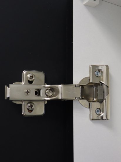 Шкаф зеркальный подвесной Perfect с подсветкой 76x85 см цвет черный