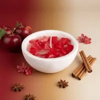 Свеча ароматизированная в гипсе Яблоко с корицей красная 6 см
