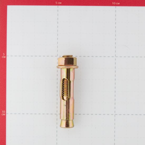 Анкерный болт 12х60 мм для бетона с гайкой