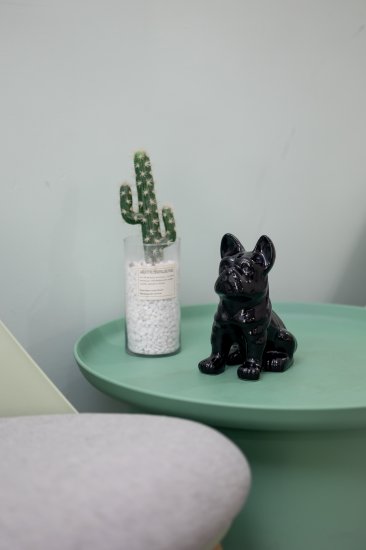 Декоративная собака Бульдог керамика черная 23x18x12 см