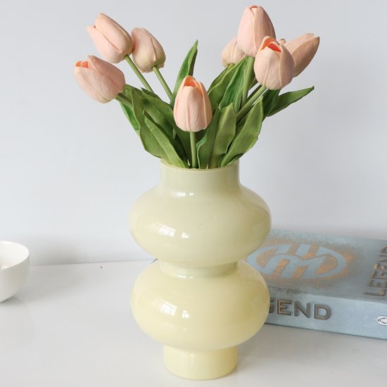 Ваза Nicole стекло бежевая 20 см