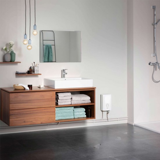 Водонагреватель проточный Clage Compact CEX 9 электрический 8,8 кВт вертикальный