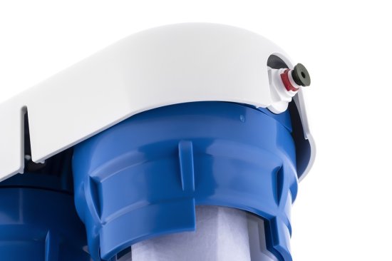 Фильтр под мойку Гейзер 3-И Люкс для мягкой воды 3 ступени кран в комплекте