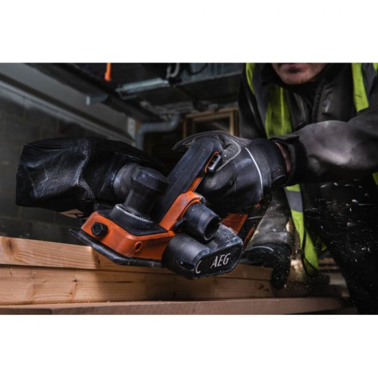 Аккумуляторный рубанок AEG BHO18BL-0