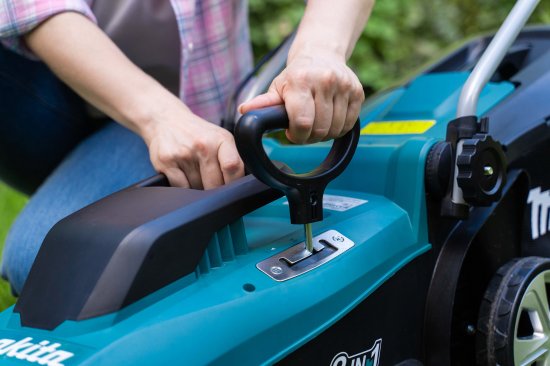 Газонокосилка электрическая Makita ELM3320 1200 Вт, 33 см