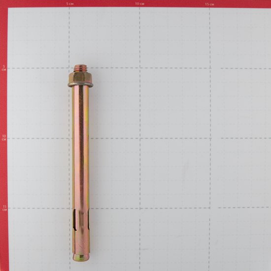 Анкерный болт 12х129 мм для бетона с гайкой