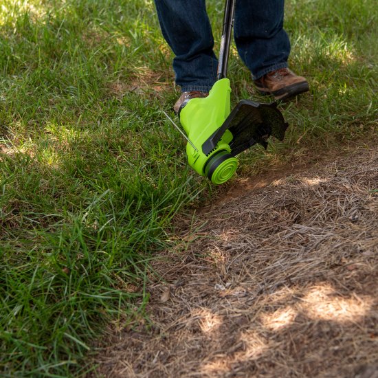 Триммер аккумуляторный GreenWorks 2107207SA 24 В 1x2 Ач АКБ и ЗУ входит в комплект