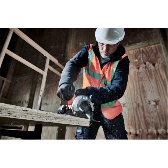 Аккумуляторная циркулярная пила AEG BKS18C2-0