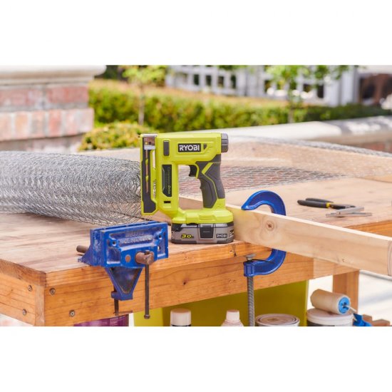 Аккумуляторный степлер Ryobi R18ST50-0