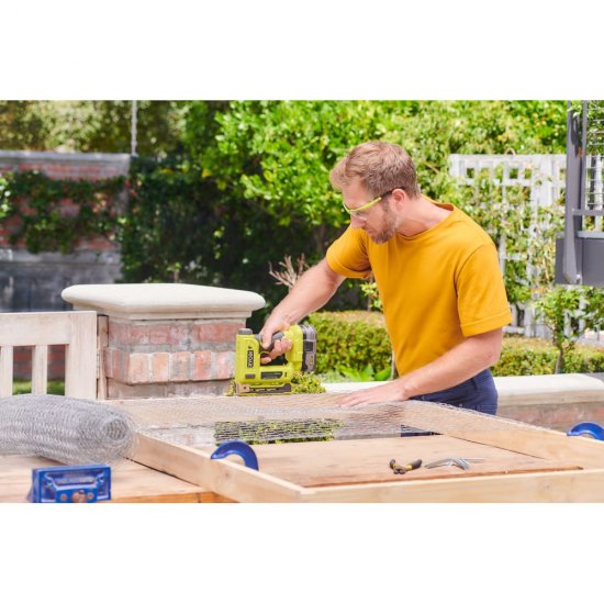 Аккумуляторный степлер Ryobi R18ST50-0