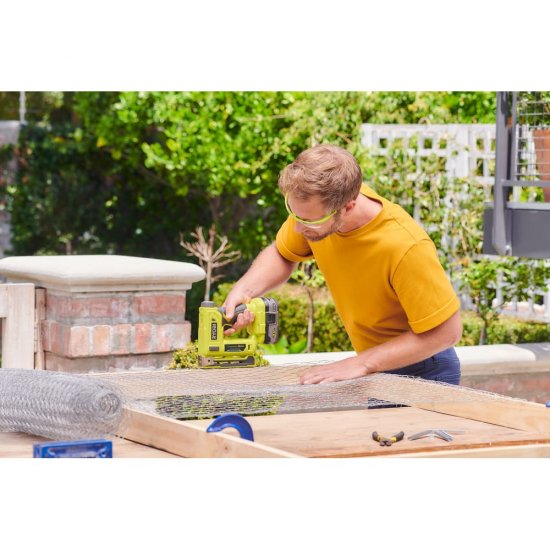 Аккумуляторный степлер Ryobi R18ST50-0