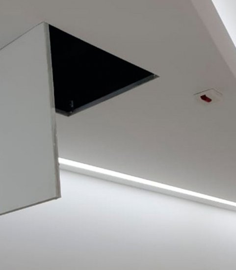 Люк ревизионный под покраску Хаммер Гиппократ 400х300 мм скрытый