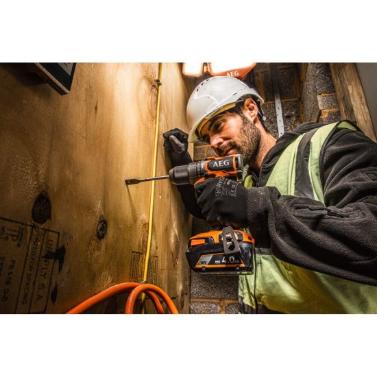 Ударная дрель-шуруповерт AEG BSB18SBL2-0