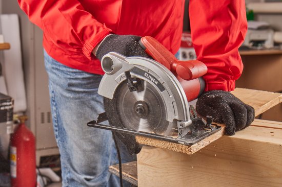 Пила циркулярная сетевая Elitech ПД 15-65, 1500 Вт, 185 мм