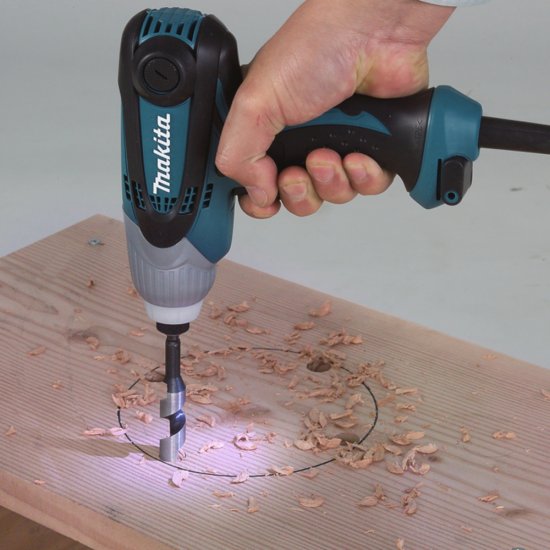 Винтоверт ударный сетевой Makita TD0101F, 230 Вт, 100 Нм