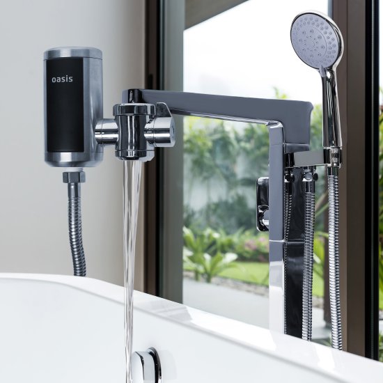 Проточный водонагреватель электрический Oasis NS 3 кВт серый с душевой лейкой